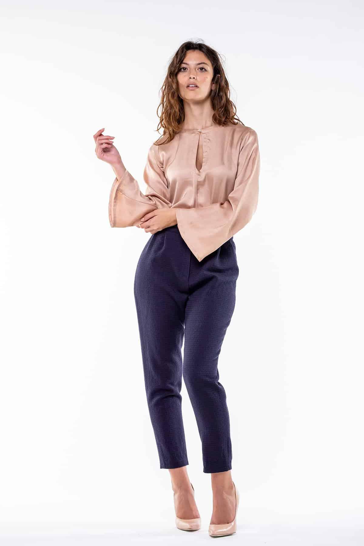 Blusa Angelica Cupro Ecologico abbigliamento Sostenibile brand Malia Lab camicia su misura blusa sartoriale blusa su misura camicie sostenibili fibre certificate