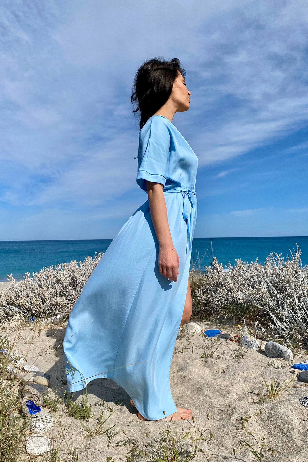 Abito Antea cerimonia tencel lyocell abbigliamento sostenibile vestiti ecosostenibili donna brand malia lab moda etica sartoriale dettaglio laterale
