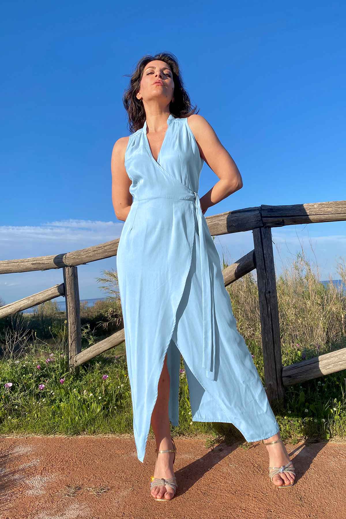 Abito Beatriz tencel lyocell brand malia lab abbigliamento sartoriale sostenibile celeste