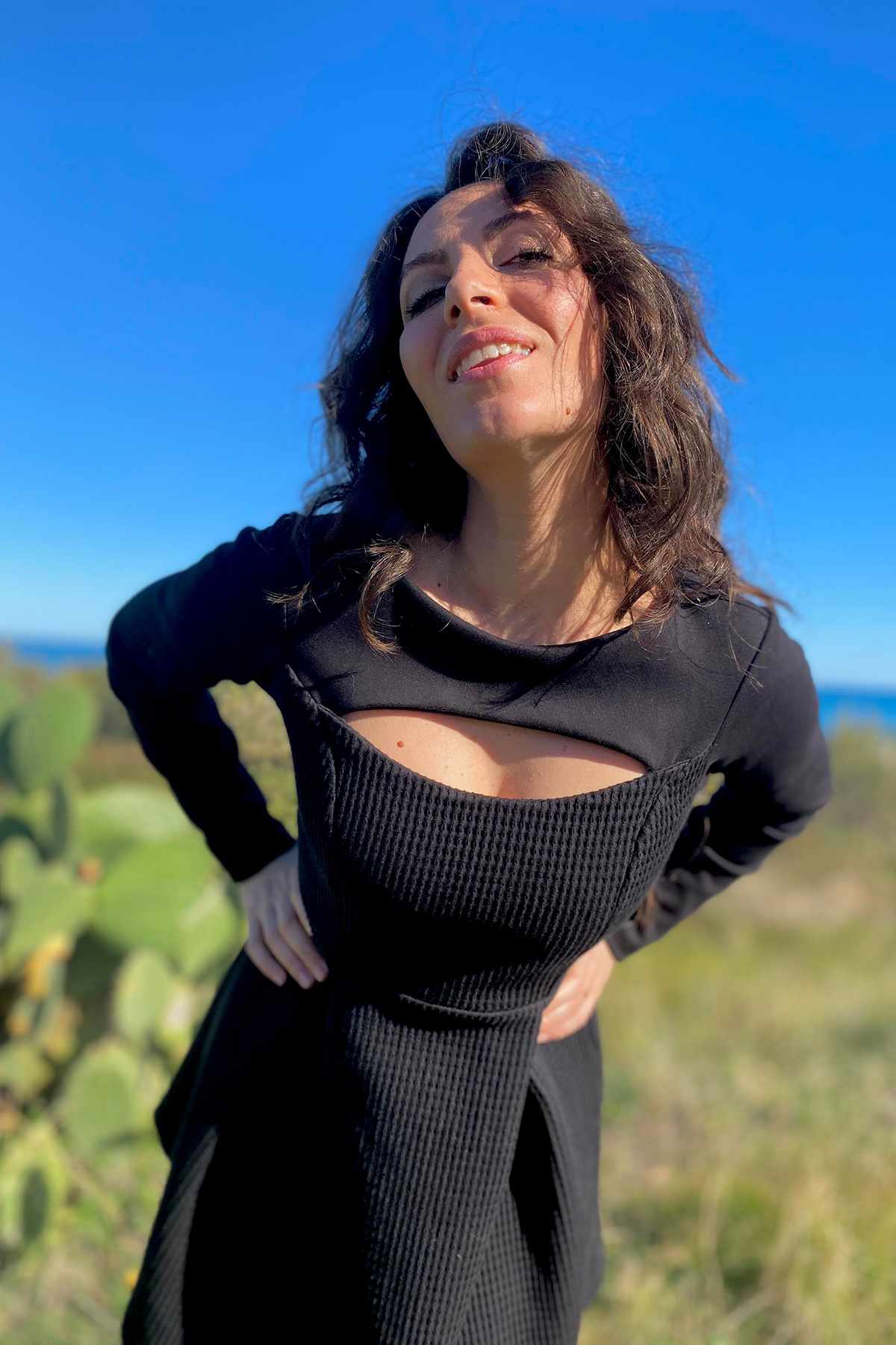 Abito EVA caldo cotone biologico abbigliamento sostenibile moda responsabile brand malia lab scollatura
