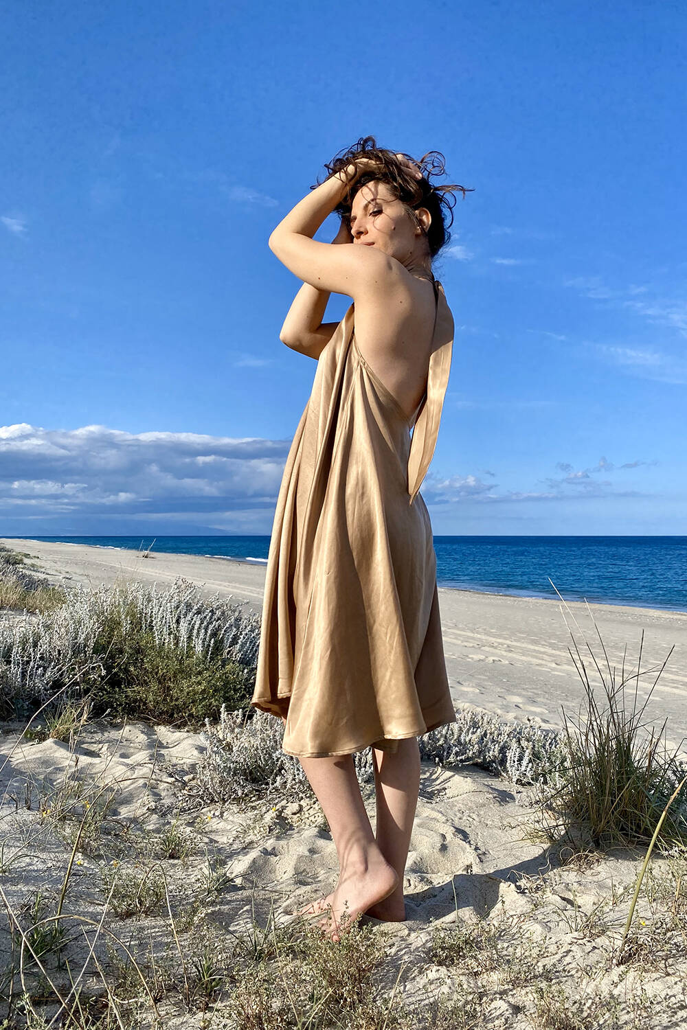 Abito Emily cerimonia cupro lyocell seacell abbigliamento sostenibile vestiti ecosostenibili donna brand malia lab dettaglio laterale