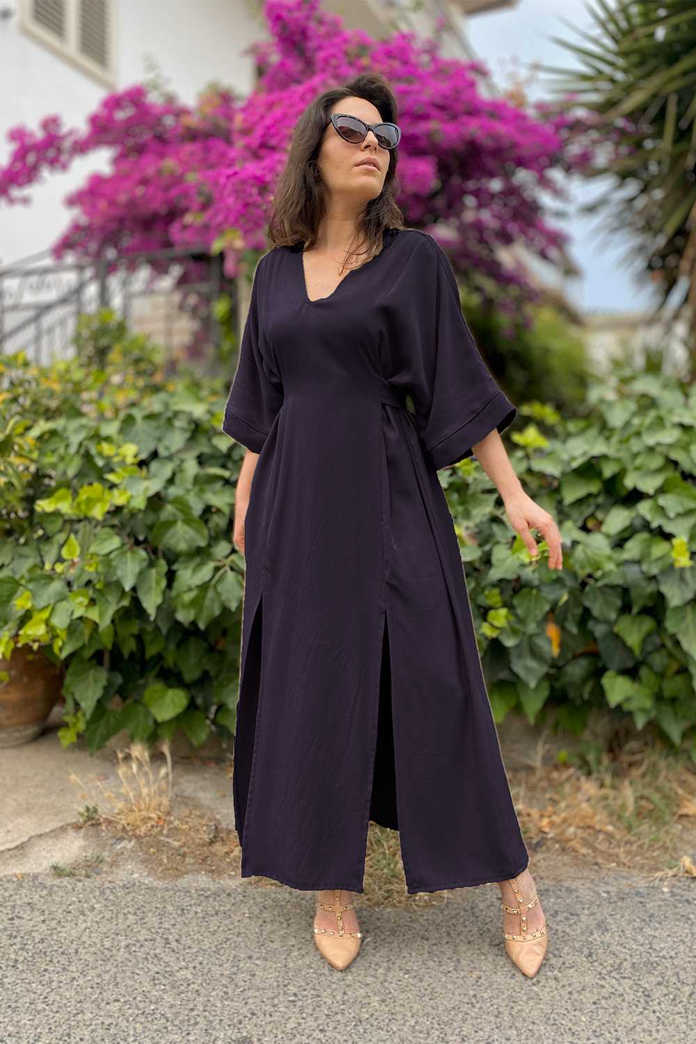 Abito Kimiko incrociato tencel lyocell vestiti sostenibili donna abbigliamento ecosostenibile brand malia lab abito sartoriale liscio blu notte