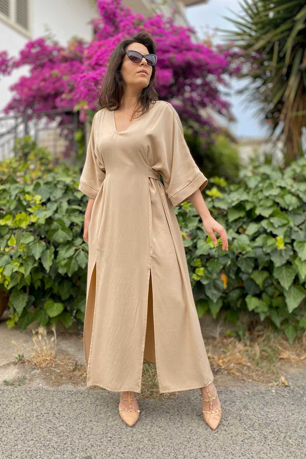 Abito Kimiko incrociato tencel lyocell vestiti sostenibili donna abbigliamento ecosostenibile brand malia lab abito sartoriale liscio