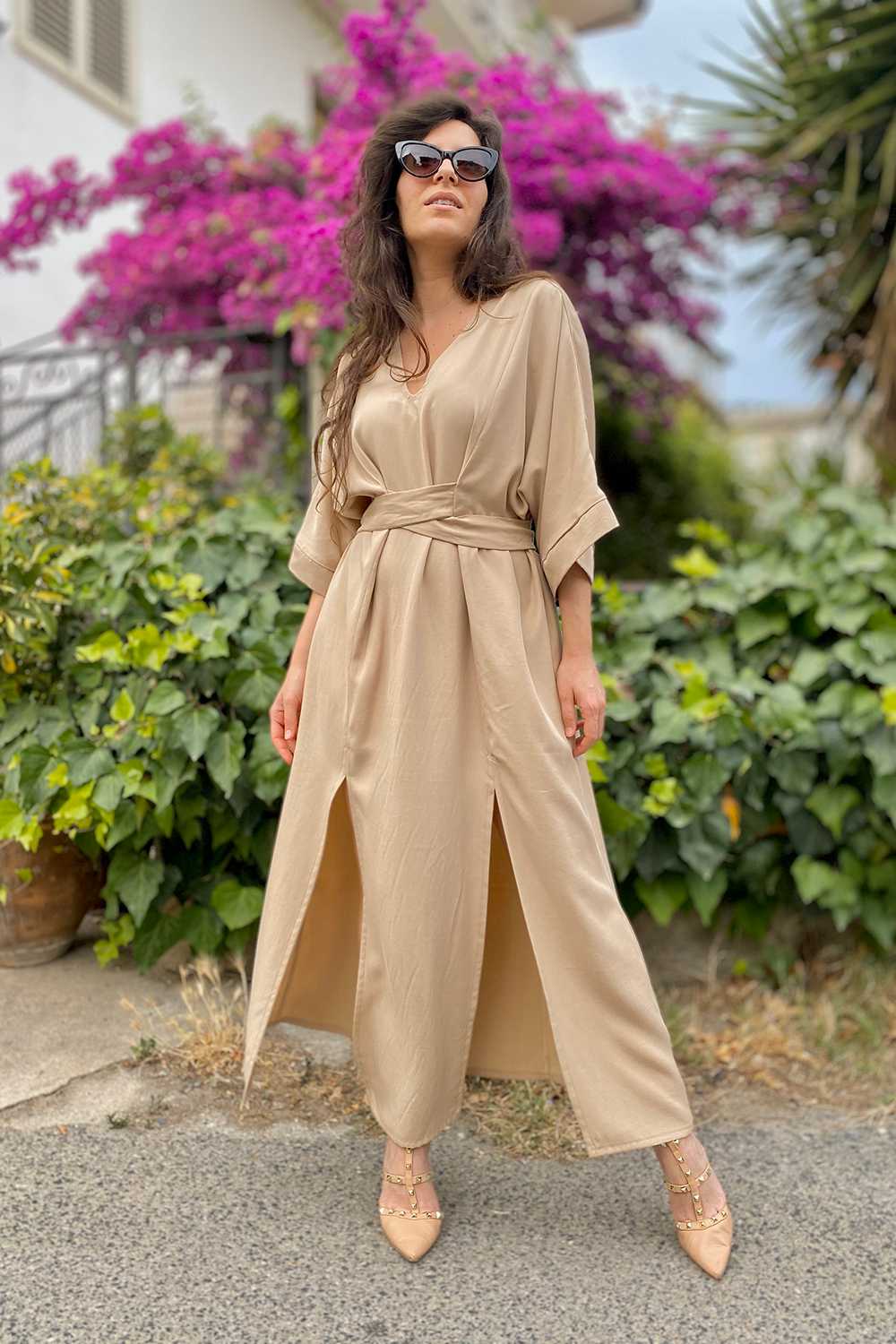 Abito Kimiko tencel lyocell abbigliamento sostenibile donna brand malia lab abito sartoriale beige