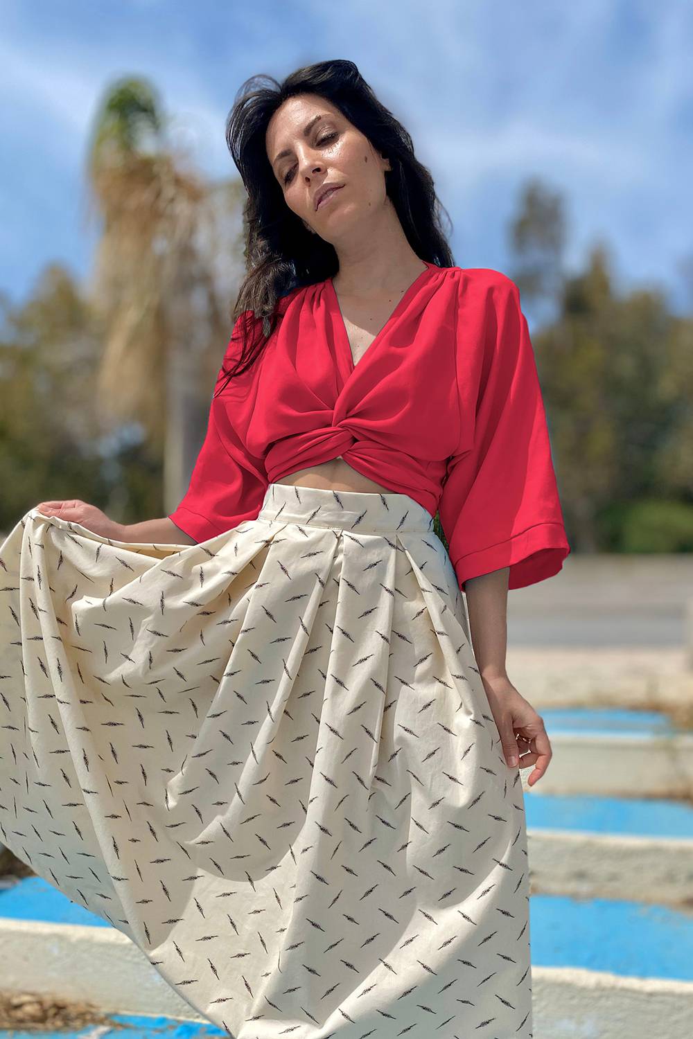 Camicia in tencel lyocell incrociata abbigliamento sostenibile vestiti ecosostenibili donna brand malia lab camicia sartoriale lampone