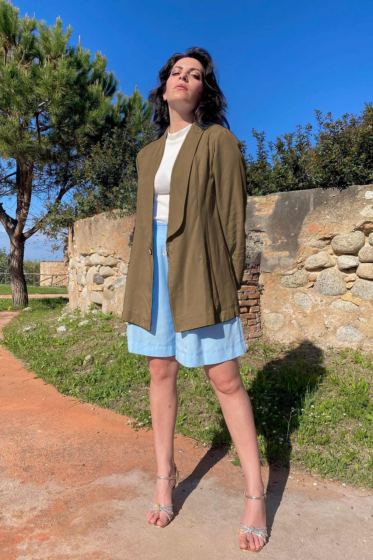 Bermuda Gabriela Giacca Paola verde cachi tencel lyocell brand malia lab abbigliamento sartoriale etico