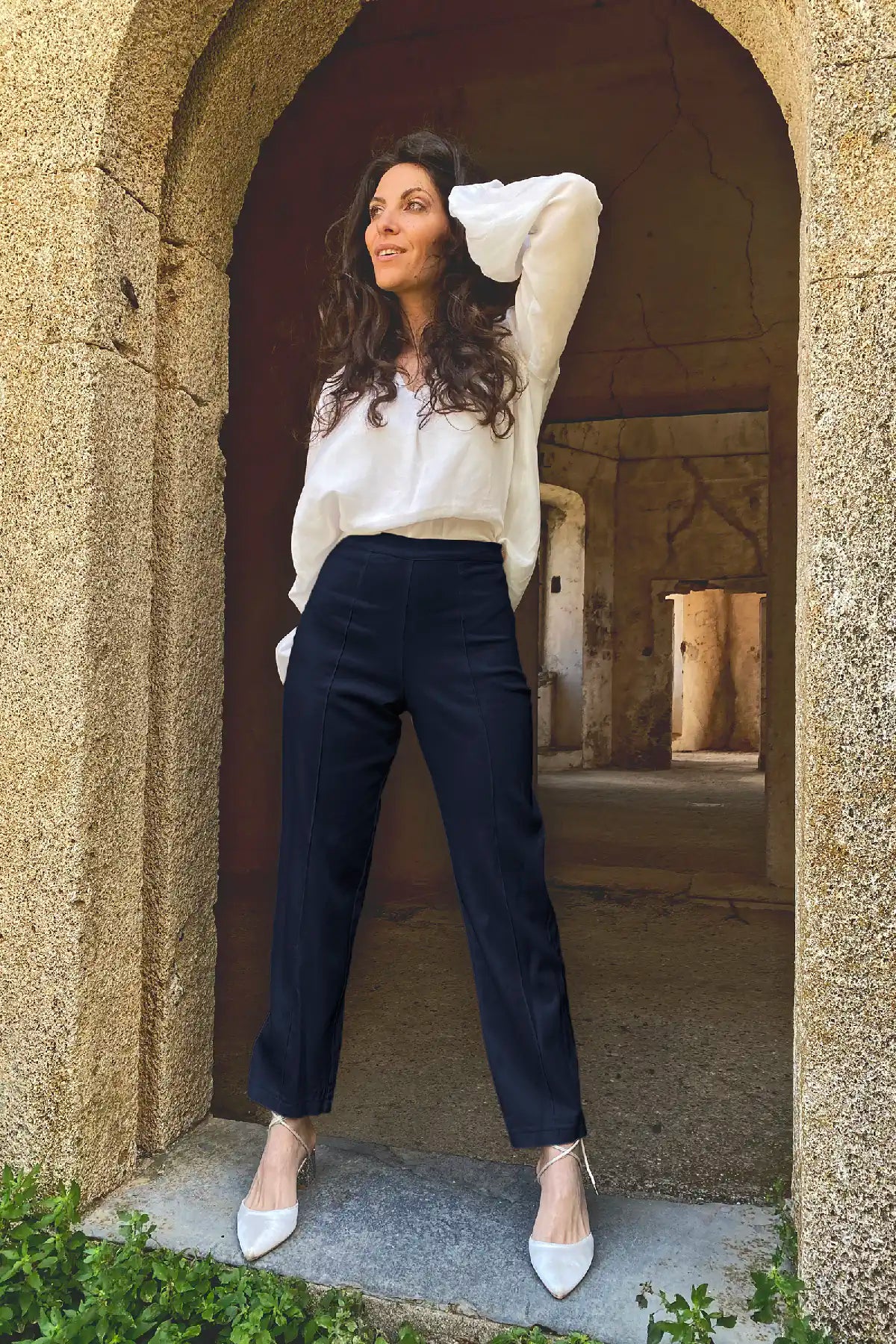 Pantalone Chiara bamboo abbigliamento sartoriale etico brand malia lab blu

