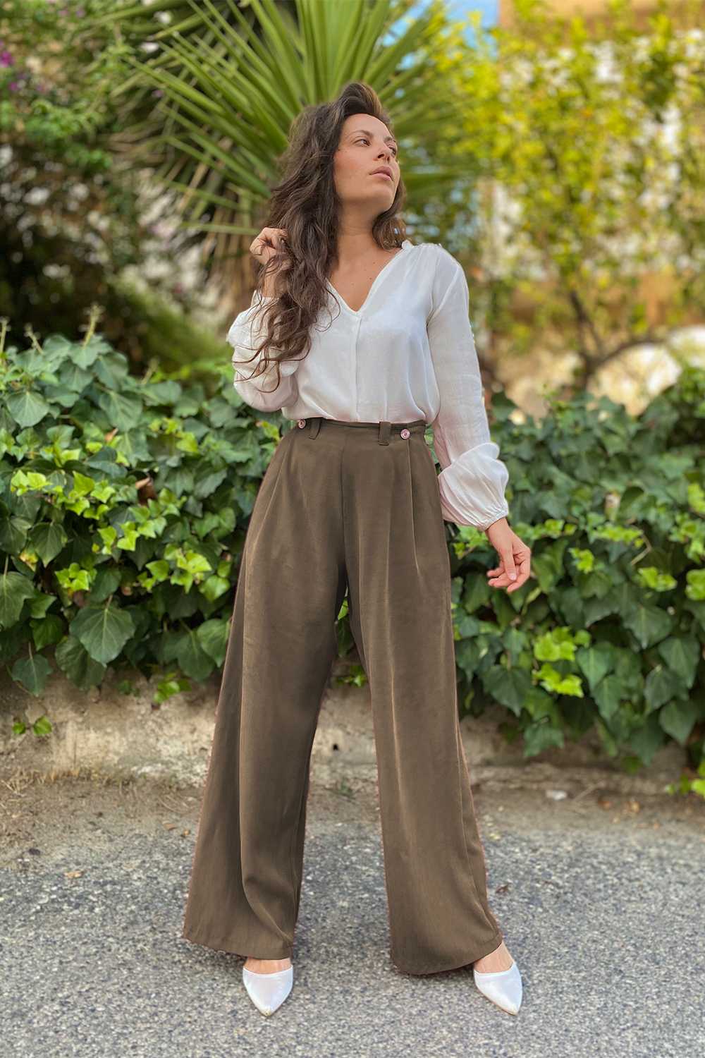 Pantalone Gabriela tencel lyocell abbigliamento sostenibile brand malia lab vestiti ecosostenibili donna pantaloni sartoriali  verde cachi