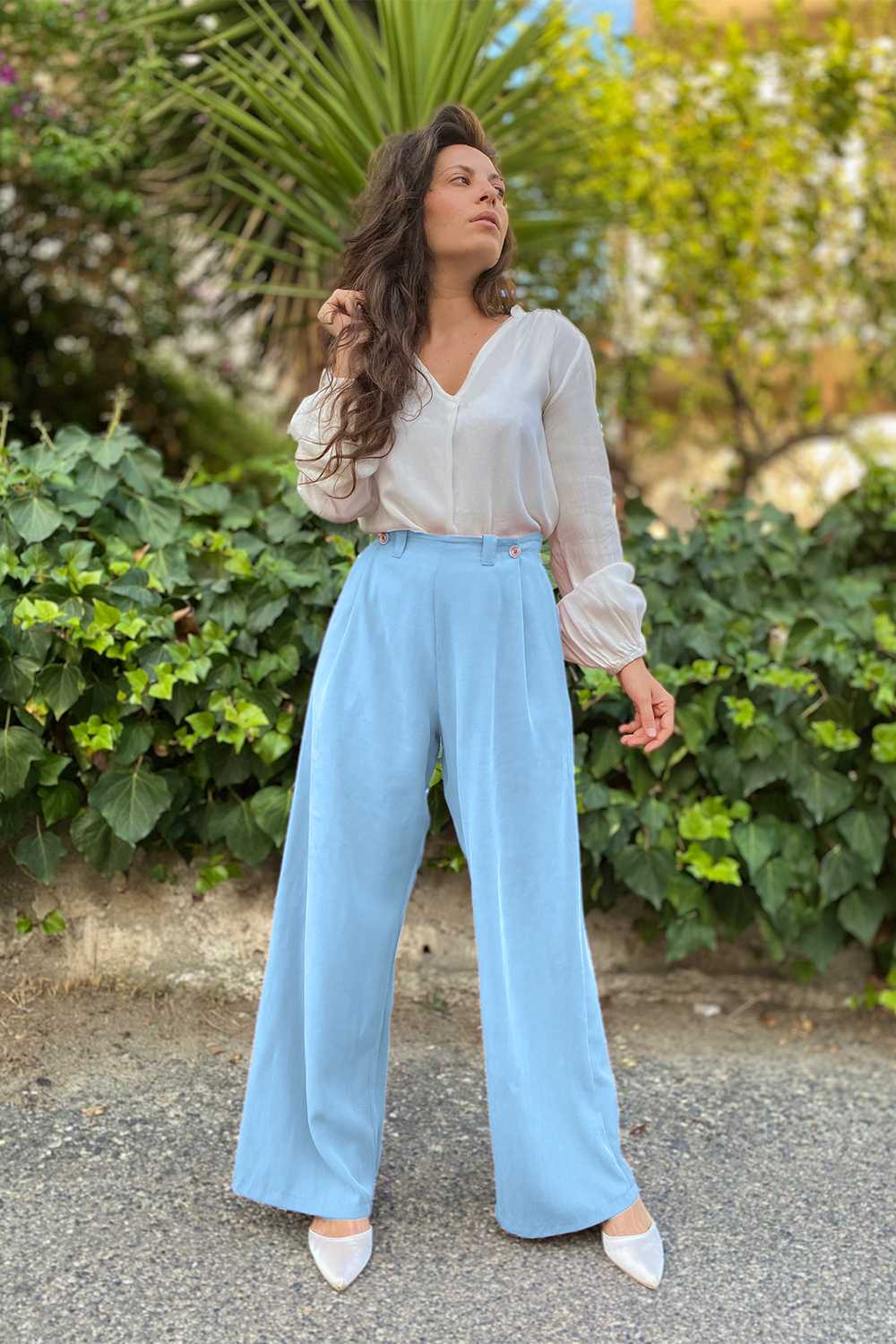 Pantaloni Gabriela tencel lyocell abbigliamento sostenibile brand malia lab vestiti ecosostenibili donna pantaloni sartoriali celeste
