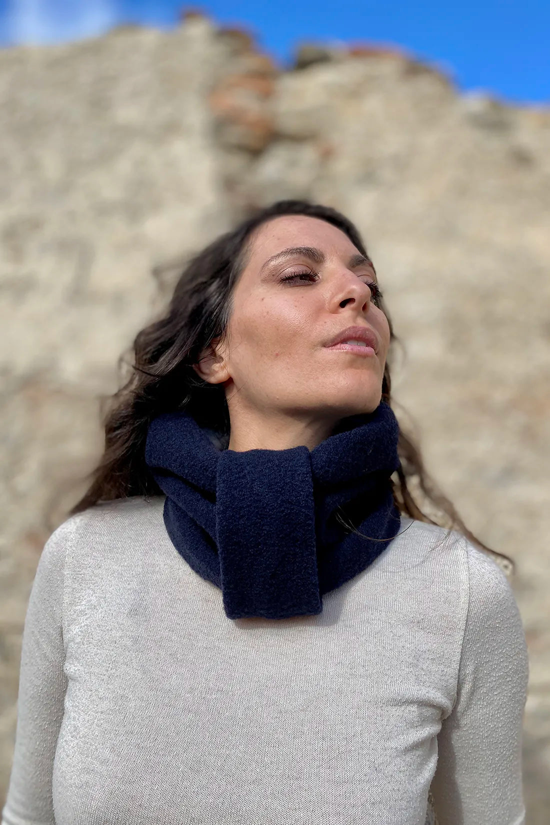 Scaldacollo AMIA  lana cotta deadstock cotone biologico accessori abbigliamento donna sostenibile malia lab blu notte
