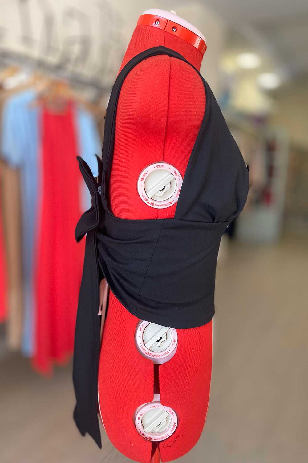 Top ribbon bamboo nero ecologico brand malia lab abbigliamento sostenibile donna moda etica laterale