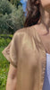 Flavia Amato indossa Cardigan kimono Petra cupro seacell lyocell brand malìa lab abbigliamento sartoriale etico
