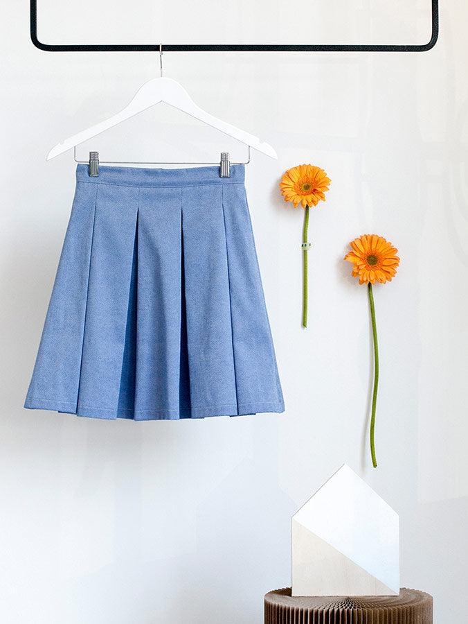 Gonna Lucille fibra di mais cotone biologico Atelier di Moda Biologica abbigliamento Sartoriale abbigliamento Sostenibile moda etica brand Malia Lab dettaglio colorazione ceruleo