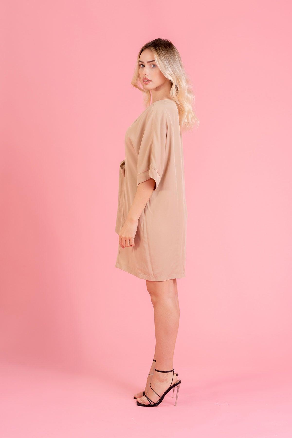 Abito kimono Mariko tencel lyocell ampio elegante cinta in vita moda etica artigianale brand malia lab abbigliamento biologico sostenibile vestiti ecosostenibili dettaglio laterale