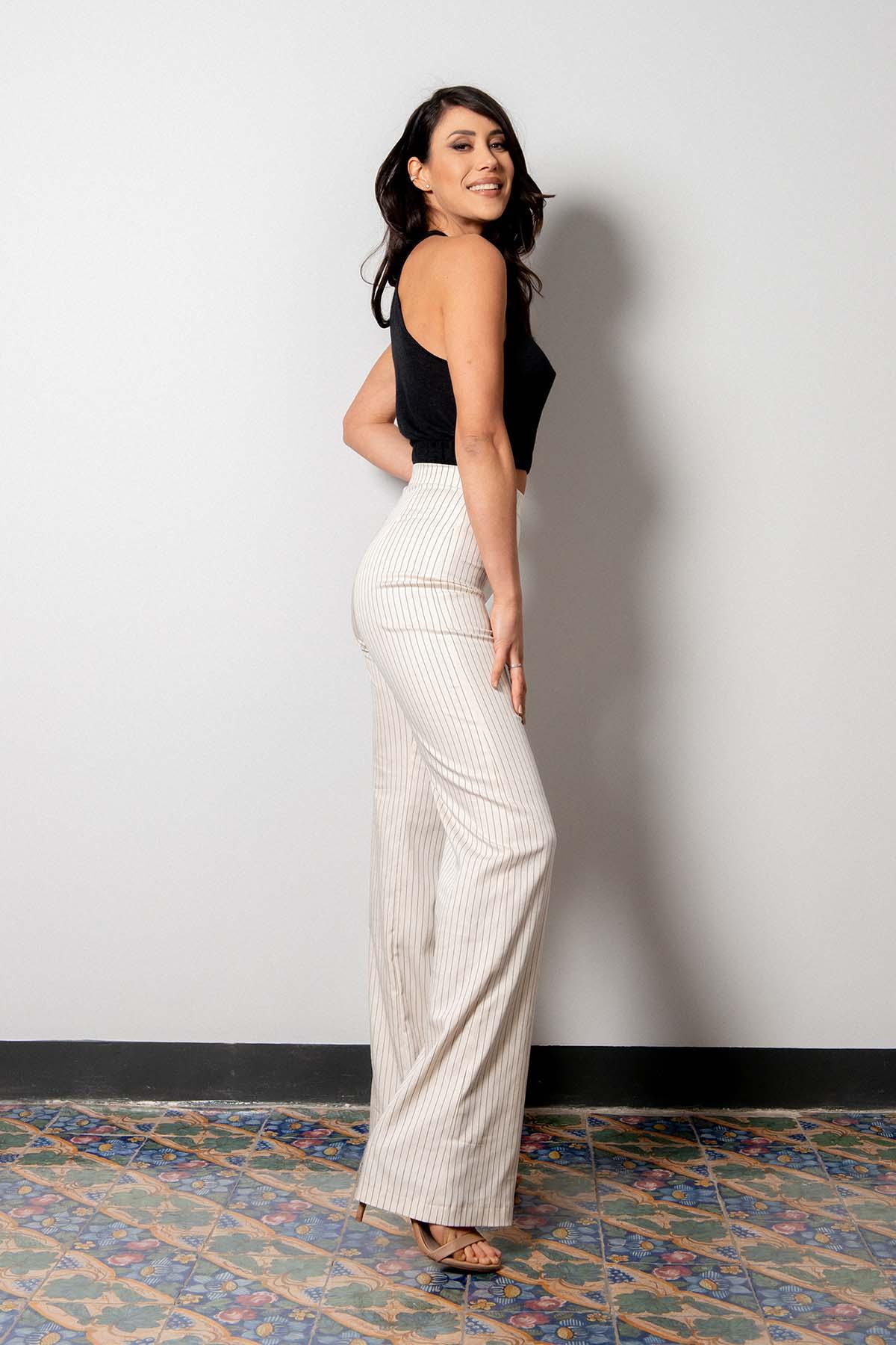 Pantalone palazzo gessato lyocell seacell abbigliamento sartoriale artigianale etico atelier brand malia lab tessuti naturali pantalone sartoriale su misura dettaglio laterale