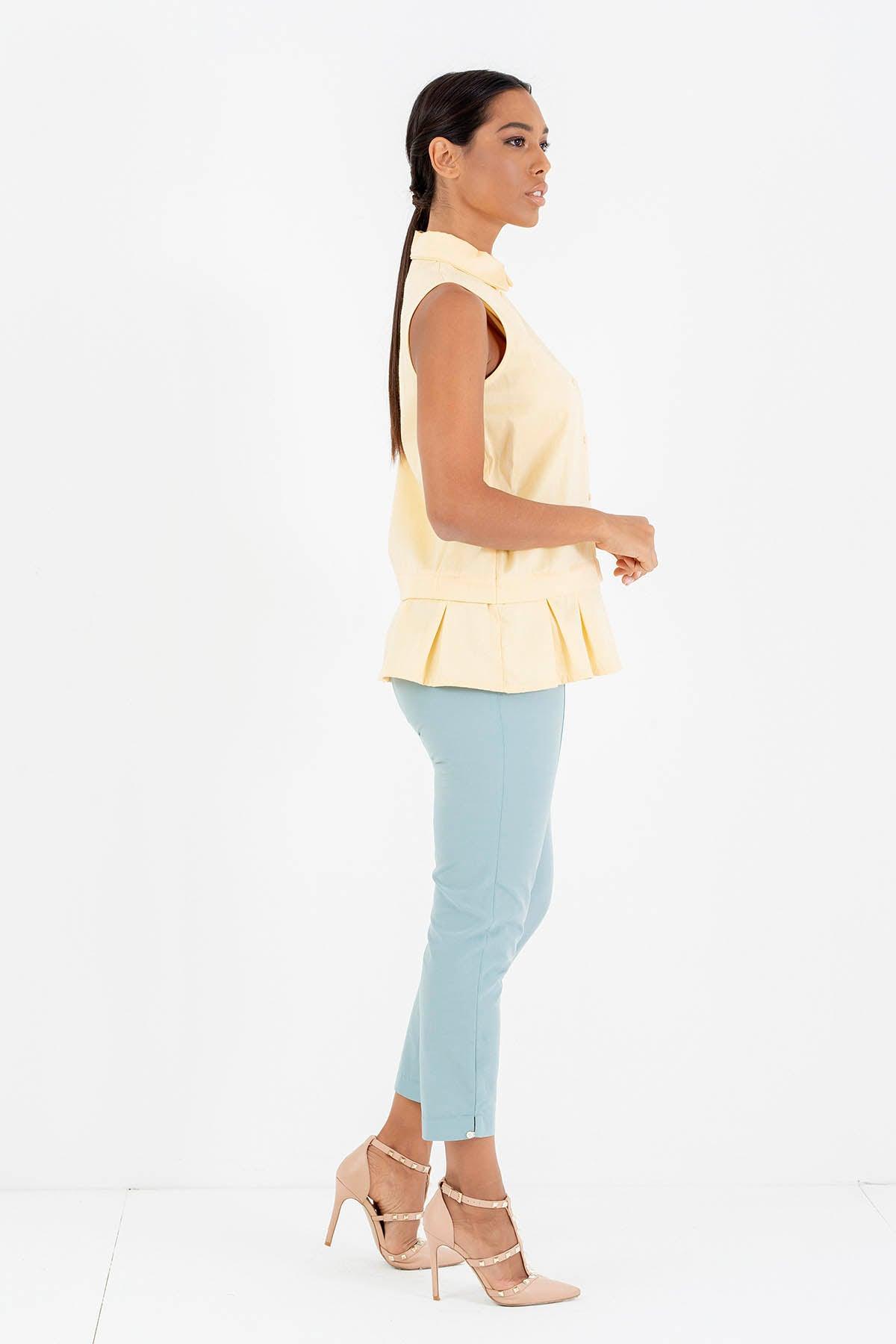 Camicetta Morena fibra di mais cotone biologico traspirante smanicata moda etica artigianale brand malia lab abbigliamento biologico sostenibile vista laterale