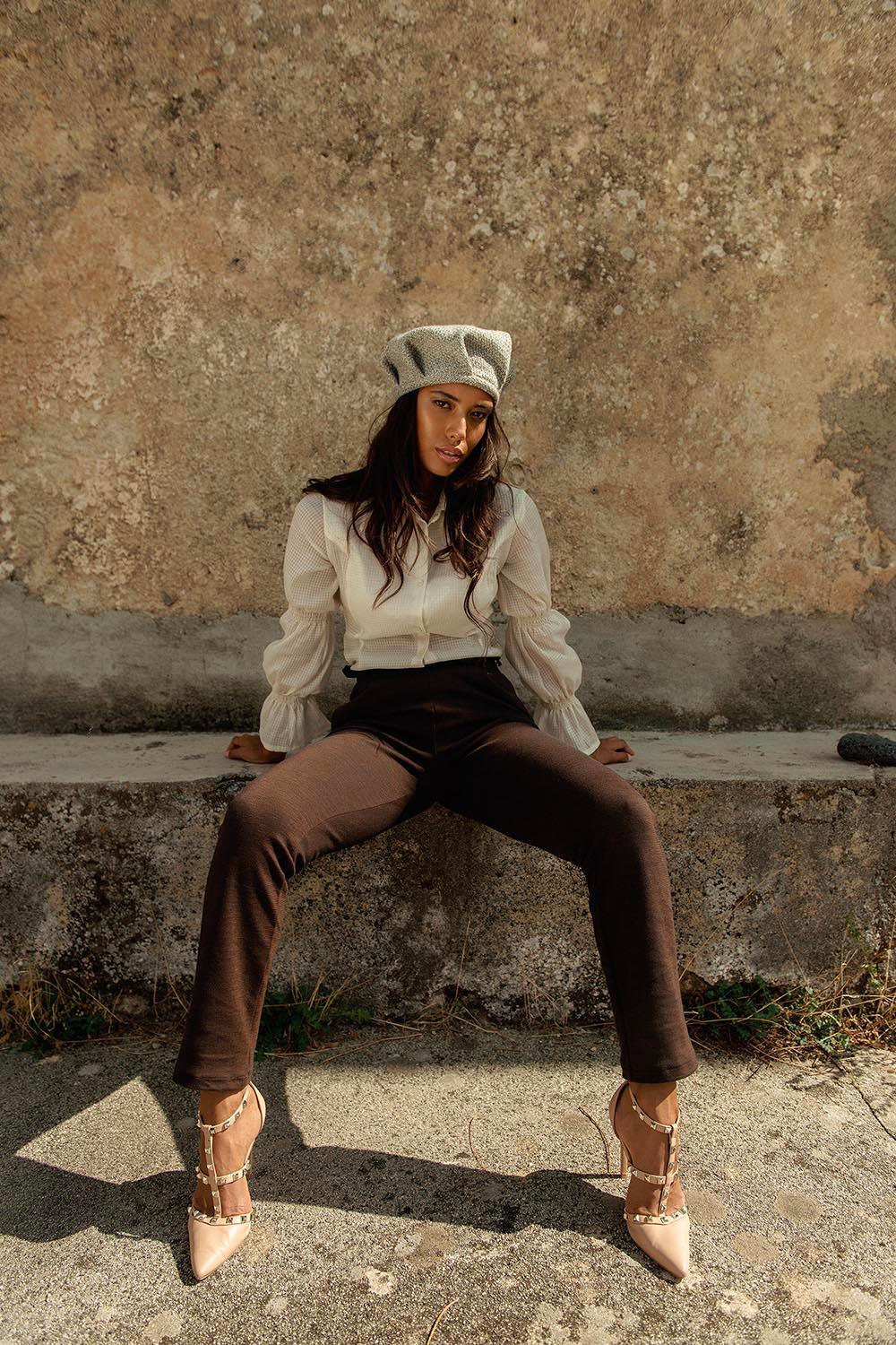 Pantalone Gloria Cotone felpato biologico modello comodo moda etica artigianale brand malia lab abbigliamento biologico sostenibile abbigliamento ecosostenibile