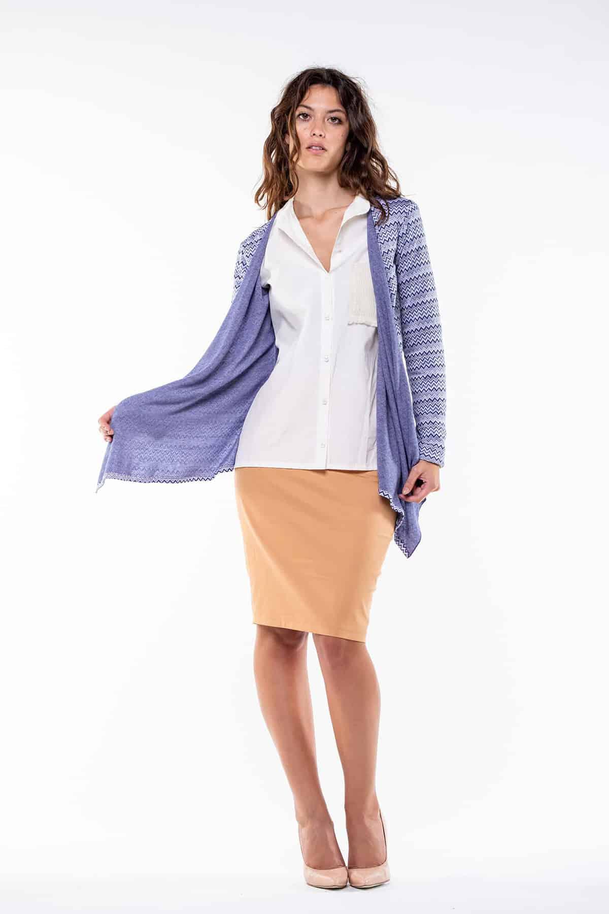 Cardigan ANGELA ecoviscosa brand malia lab sostenibile etico artigianale vestibilita comoda abbigliamento sostenibile etico abbigliamento artigianale maglia sartoriale