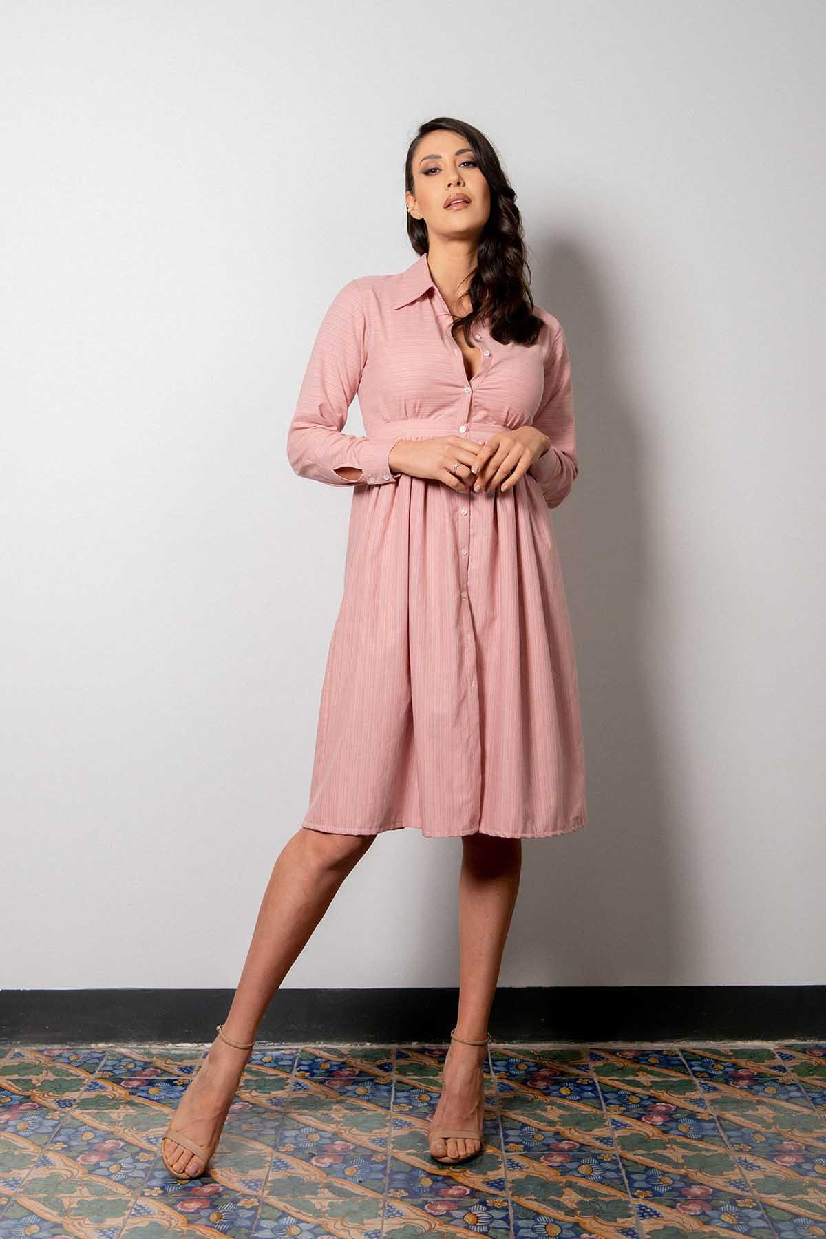 Chemisier abito camicia Iris cotone biologico seta biologica abbigliamento sartoriale artigianale etico brand malia lab lungo svasato fibre naturali certificate vista frontale