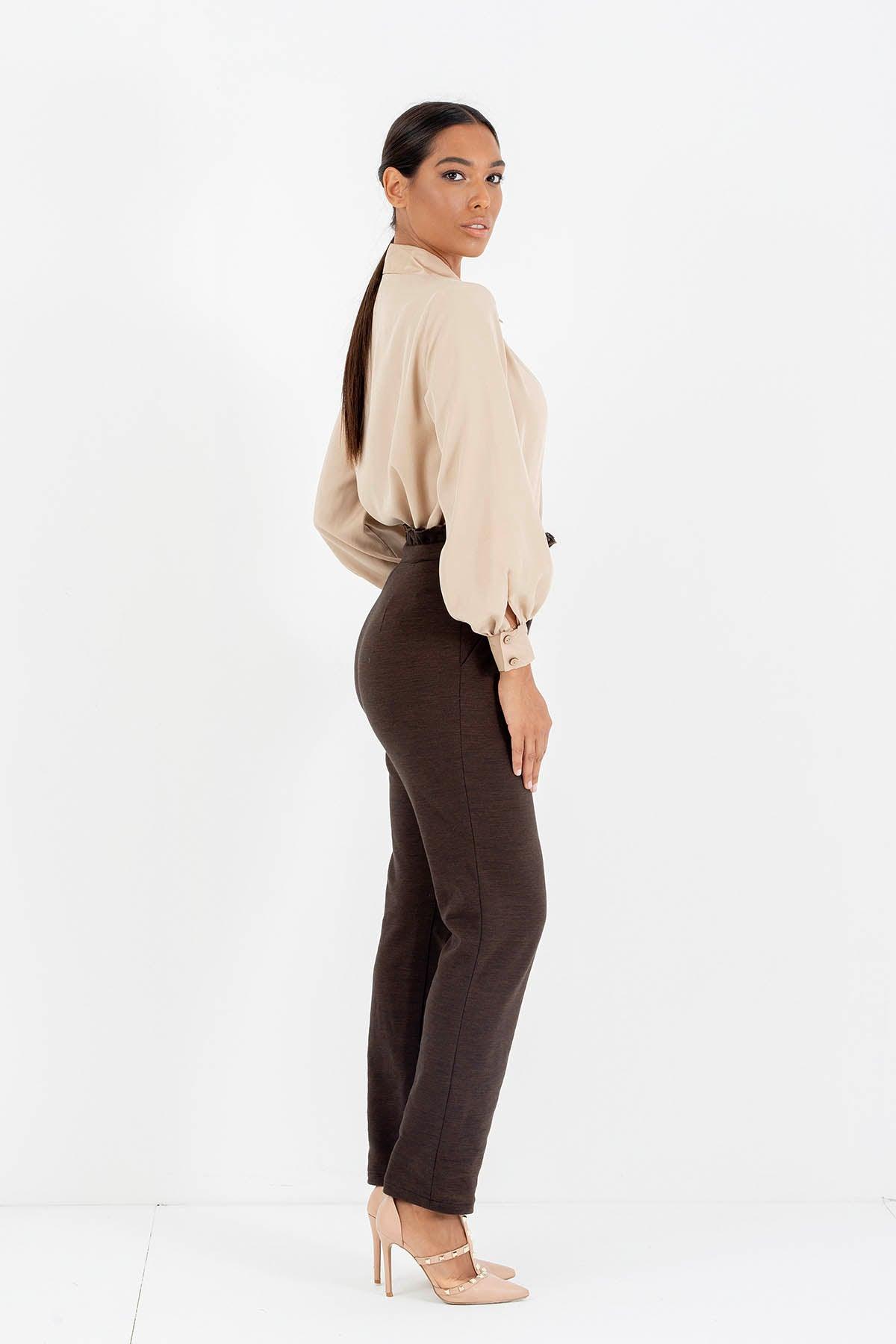 Pantalone Gloria Cotone felpato biologico modello comodo moda etica artigianale brand malia lab abbigliamento biologico sostenibile abbigliamento ecosostenibile donna fibre naturali dettaglio laterale