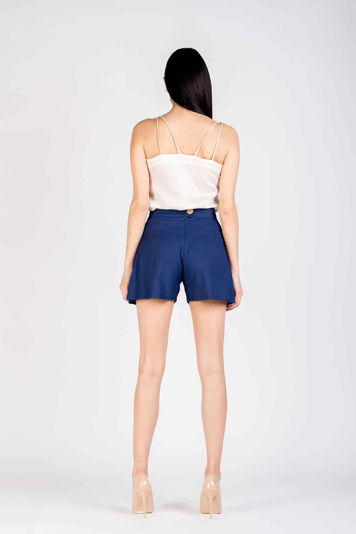 Pantaloncino in Bamboo a vita alta abbigliamento sartoriale artigianale abbigliamento etico brand malia lab shorts sartoriali fibre certificate
