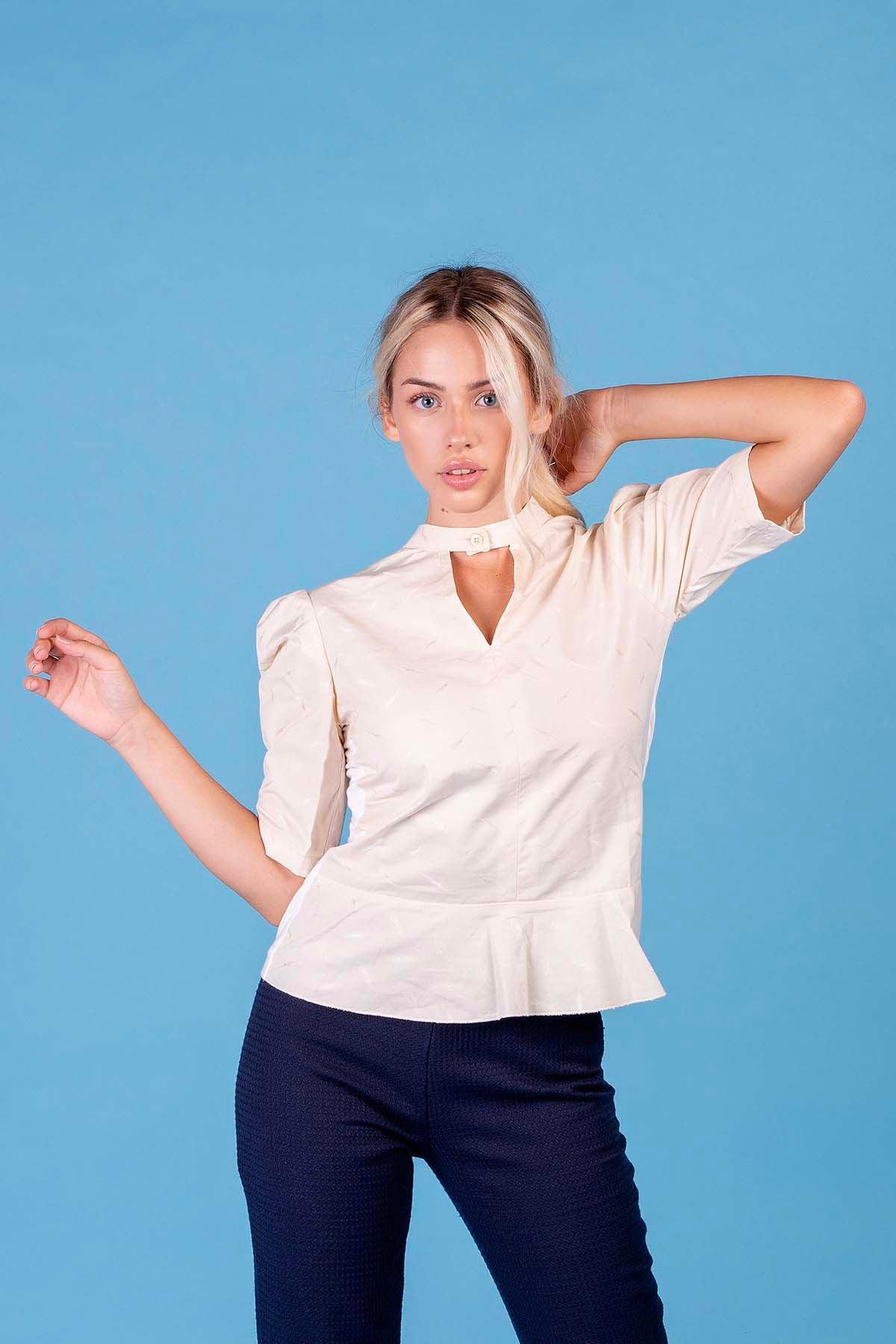 Sottogiacca Lisa cotone biologica ecoviscosa manica palloncino brand malia lab abbigliamento sostenibile etico artigianale vestibilita comoda camicia su misura camicia sartoriale vista frontale